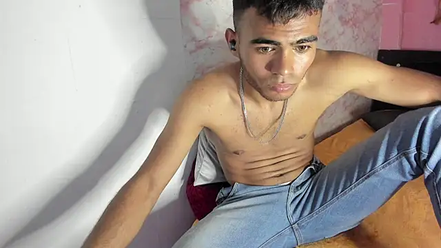 alessandro 2005 online show from February 6, 2025, 10:21 pm