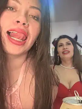 LIZ-06  online show from October 12, 2025, 6:40 pm