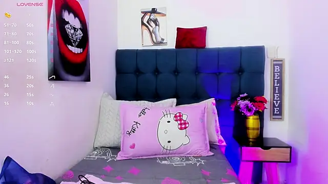 Snapshot of Hellen_starx chatting on November 21, 2025, 1:21 pm Hellen starx online show from November 21, 2025, 1:21 pm