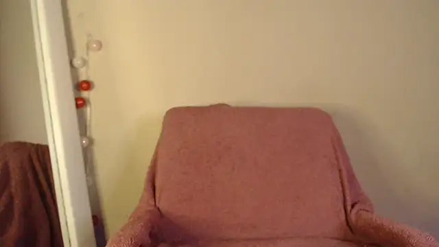 Snapshot of natgirlnatural chatting on November 14, 2025, 9:13 pm natgirlnatural online show from November 14, 2025, 9:13 pm