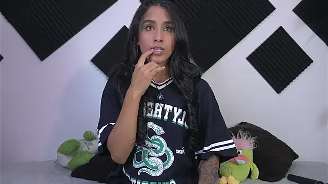 Snapshot of Ambeer_Rousess chatting on September 26, 2025, 1:20 am Ambeer Rousess online show from September 26, 2025, 1:20 am