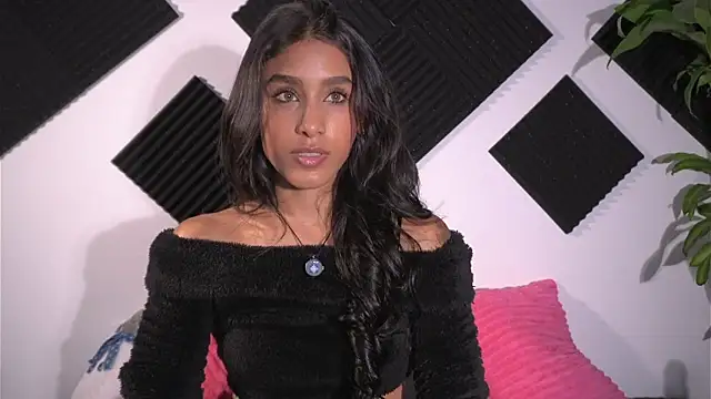 Snapshot of Ambeer_Rousess chatting on November 3, 2025, 11:48 pm Ambeer Rousess online show from November 3, 2025, 11:48 pm