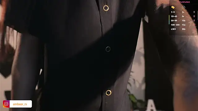 Snapshot of Ambeer_Rousess chatting on November 25, 2025, 11:38 pm Ambeer Rousess online show from November 25, 2025, 11:38 pm