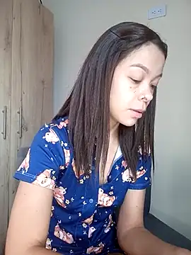 sofiaVelez01 online show from December 27, 2024, 5:05 pm