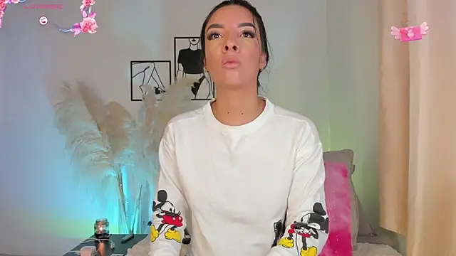 777AylinZ online show from September 17, 2025, 11:45 am