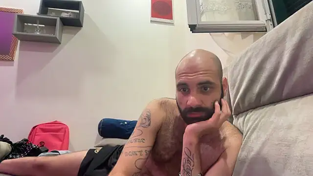 Snapshot of danibigcazz chatting on June 22, 2026, 9:34 pm danibigcazz online show from June 22, 2026, 9:34 pm