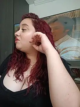 Snapshot of CURVY-HORNY chatting on June 3, 2026, 9:20 pm CURVY-HORNY online show from June 3, 2026, 9:20 pm