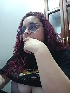 Snapshot of CURVY-HORNY chatting on June 5, 2026, 12:28 am CURVY-HORNY online show from June 5, 2026, 12:28 am