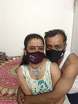 Snapshot of Cute-manisha chatting on March 27, 2026, 1:33 pm Cute-manisha online show from March 27, 2026, 1:33 pm