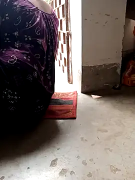 Hotty-rumi online show from March 11, 2026, 5:46 am