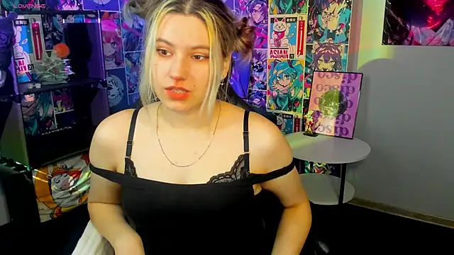 Snapshot of Bonni_Meiz chatting on March 5, 2025, 3:40 am Bonni Meiz online show from March 5, 2025, 3:40 am