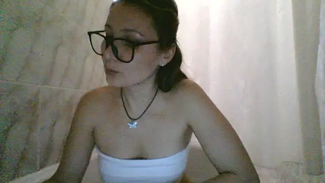 Snapshot of Yulia777 chatting on December 21, 2025, 10:55 am Yulia777 online show from December 21, 2025, 10:55 am