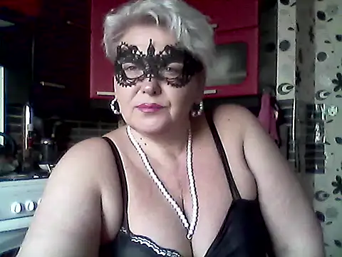 Snapshot of Lisa_Suzie chatting on March 27, 2026, 7:36 am Lisa Suzie online show from March 27, 2026, 7:36 am
