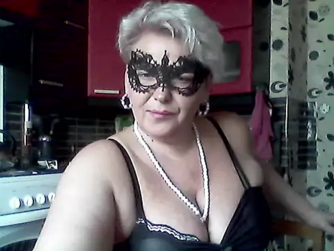 Snapshot of Lisa_Suzie chatting on March 27, 2026, 8:26 am Lisa Suzie online show from March 27, 2026, 8:26 am