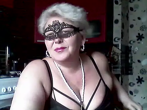 Snapshot of Lisa_Suzie chatting on April 6, 2026, 10:05 am Lisa Suzie online show from April 6, 2026, 10:05 am