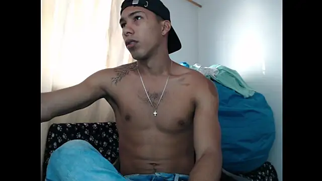 maximo vega newv online show from December 10, 2024, 11:43 am