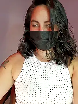 Snapshot of Aiunii1 chatting on November 14, 2025, 1:43 pm Aiunii1 online show from November 14, 2025, 1:43 pm