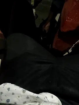 Snapshot of raamcxy chatting on December 9, 2024, 2:39 pm raamcxy online show from December 9, 2024, 2:39 pm