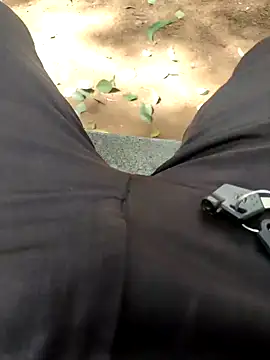 Snapshot of raamcxy chatting on December 19, 2024, 5:51 am raamcxy online show from December 19, 2024, 5:51 am