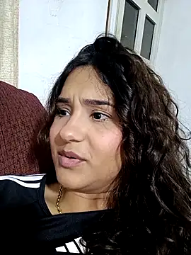 BrendaGirs online show from March 4, 2025, 2:06 am