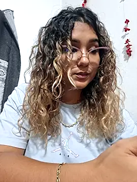 BrendaGirs online show from September 19, 2025, 2:24 am