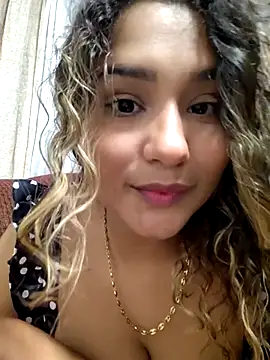 BrendaGirs online show from November 7, 2025, 2:33 am