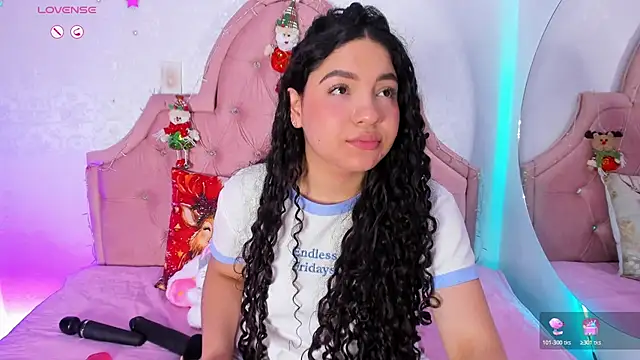 amandalee01 online show from December 1, 2025, 6:57 pm