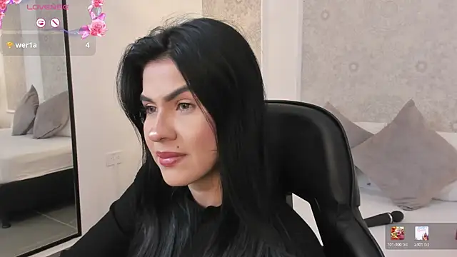 stephanya  online show from May 19, 2026, 7:31 pm