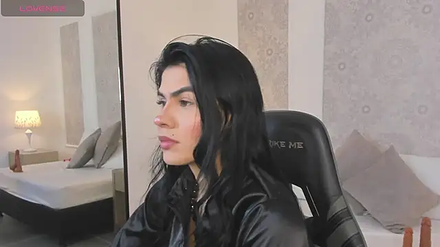 stephanya  online show from July 12, 2026, 12:40 pm