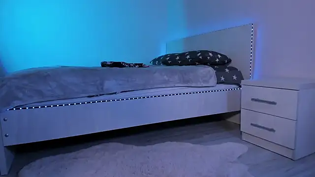 Mishel Blessing online show from February 12, 2025, 9:43 pm