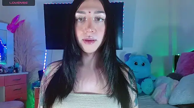 karla zambrano online show from December 17, 2024, 7:15 pm