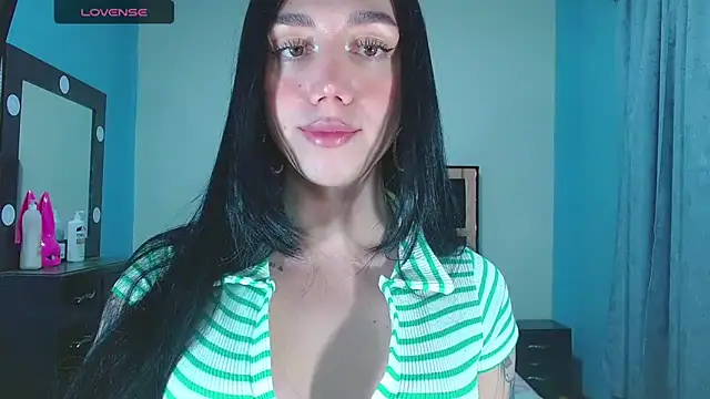 karla zambrano online show from May 3, 2026, 7:20 pm