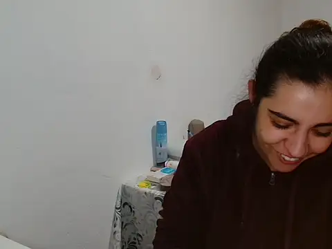 Ursumi1 online show from March 10, 2026, 5:07 pm