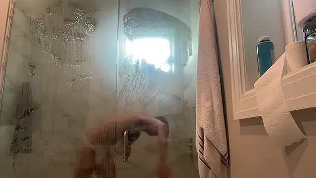 69woodinson online show from December 18, 2025, 1:17 pm