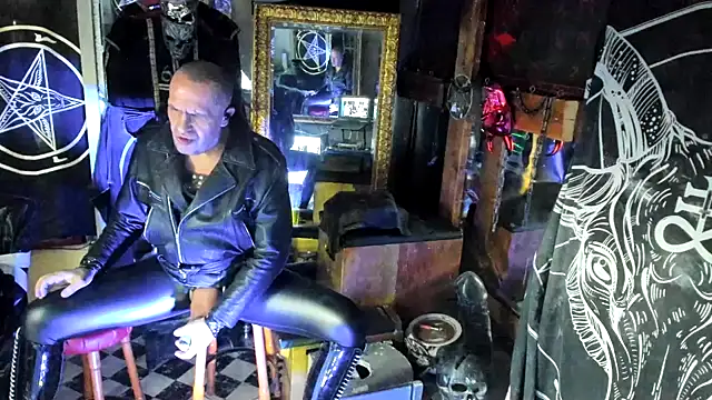 BULGEDEMON online show from November 29, 2025, 2:20 pm