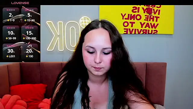 Snapshot of BeatriceReeves chatting on July 6, 2026, 1:02 am BeatriceReeves online show from July 6, 2026, 1:02 am
