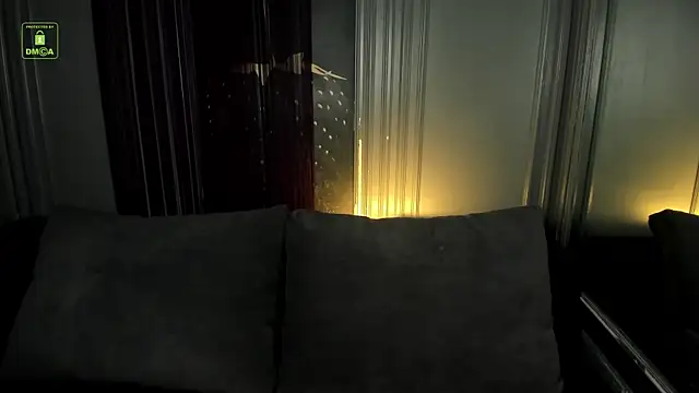 Ishtar Divine online show from March 19, 2025, 10:33 am