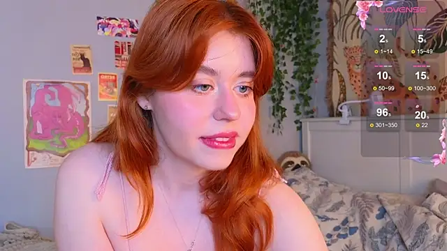 Snapshot of Penny_Staaar chatting on April 24, 2026, 4:42 pm Penny Staaar online show from April 24, 2026, 4:42 pm