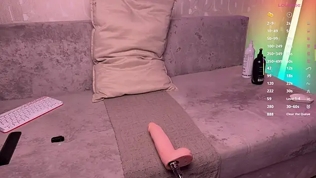 Snapshot of Walt_Enjoy chatting on July 15, 2026, 7:19 pm Walt Enjoy online show from July 15, 2026, 7:19 pm