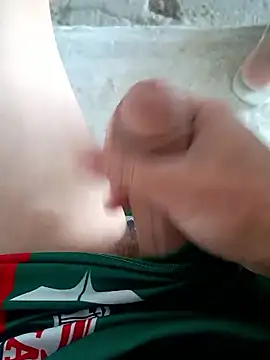 Snapshot of paubabando_ chatting on February 28, 2026, 12:06 pm paubabando online show from February 28, 2026, 12:06 pm