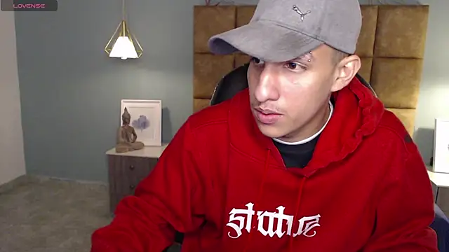 Snapshot of Jheidertwink chatting on December 24, 2024, 3:27 am Jheidertwink online show from December 24, 2024, 3:27 am