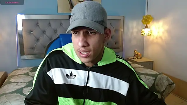 Jheidertwink online show from December 29, 2024, 3:22 am