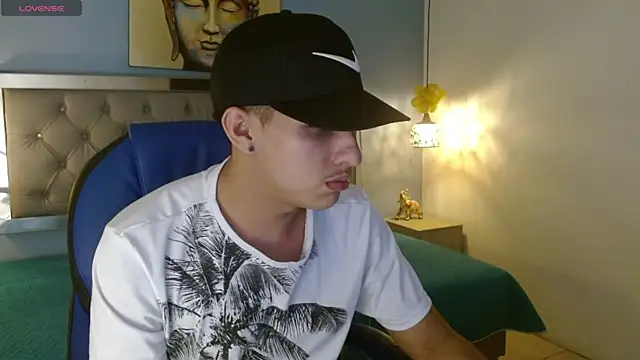 Snapshot of Jheidertwink chatting on January 31, 2025, 3:30 am Jheidertwink online show from January 31, 2025, 3:30 am