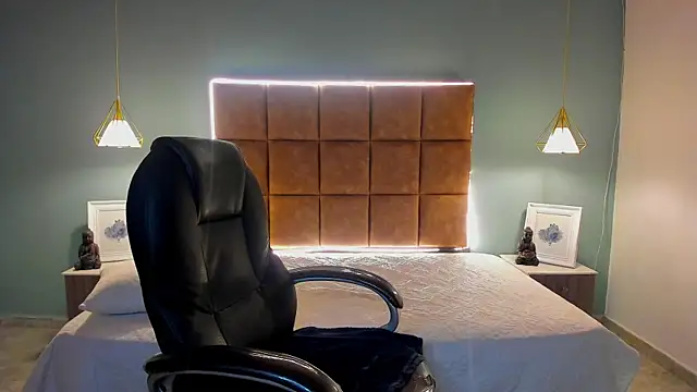 Snapshot of Jheidertwink chatting on September 25, 2025, 12:53 pm Jheidertwink online show from September 25, 2025, 12:53 pm