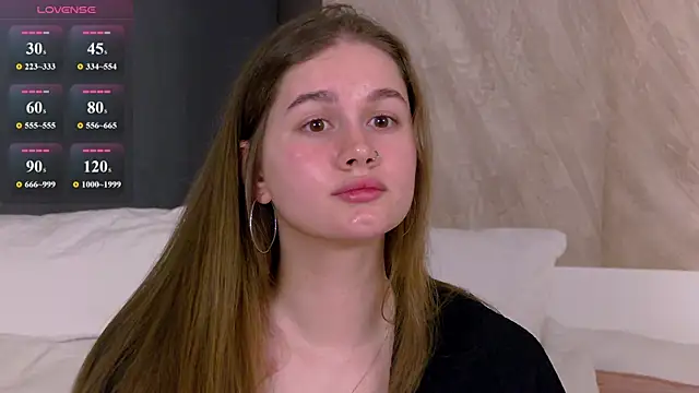EllieHayes online show from June 6, 2026, 1:38 pm