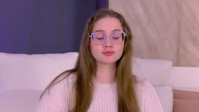 Snapshot of EllieHayes chatting on July 2, 2026, 7:25 am EllieHayes online show from July 2, 2026, 7:25 am