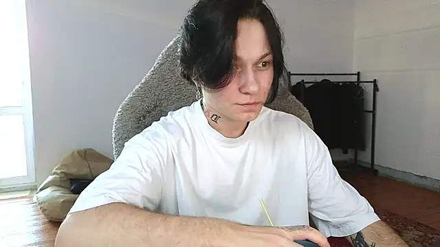 Snapshot of esajukyy chatting on July 1, 2026, 11:56 am esajukyy online show from July 1, 2026, 11:56 am