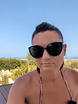 Snapshot of Samira-Summer chatting on July 30, 2026, 2:05 pm Samira-Summer online show from July 30, 2026, 2:05 pm