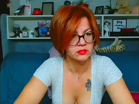 Natali3855 online show from December 3, 2025, 5:26 am