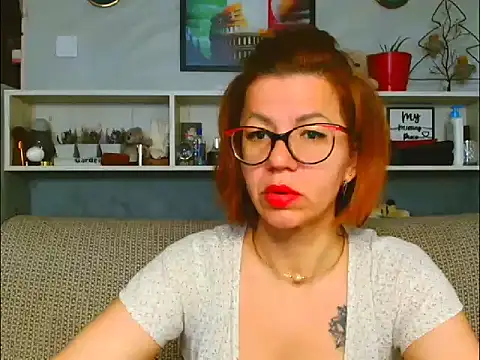 Natali3855 online show from April 30, 2026, 3:46 am